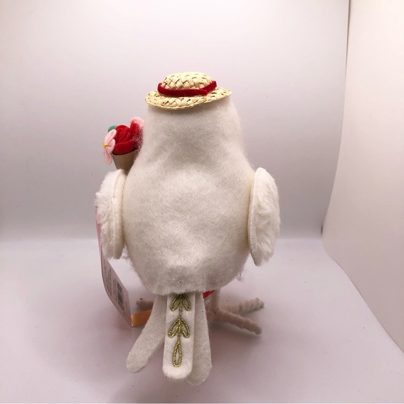 Winter 2023 Spritz Valentine Birds: JET (from Target) - Picture 3 of 4